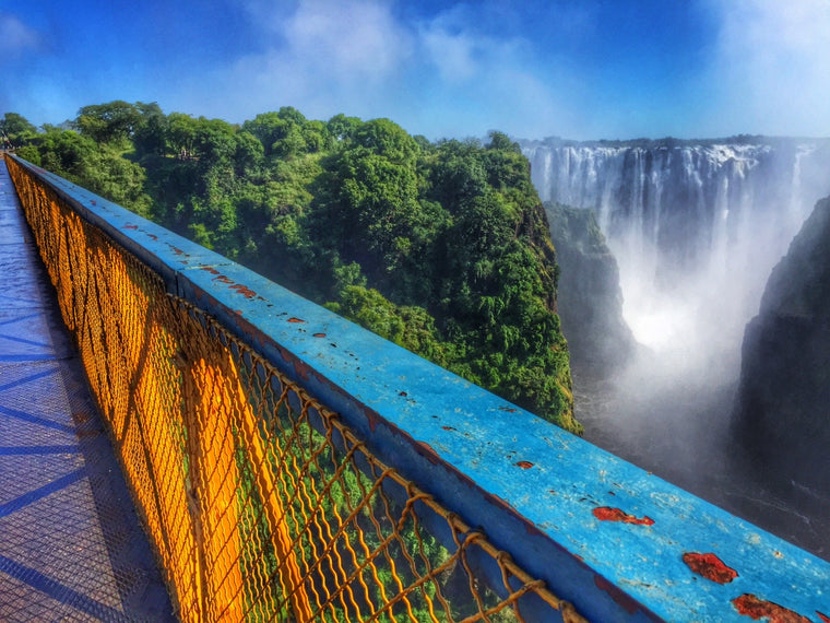 BORDER CROSSING - Victoria Falls, Zimbabwe and Zambia